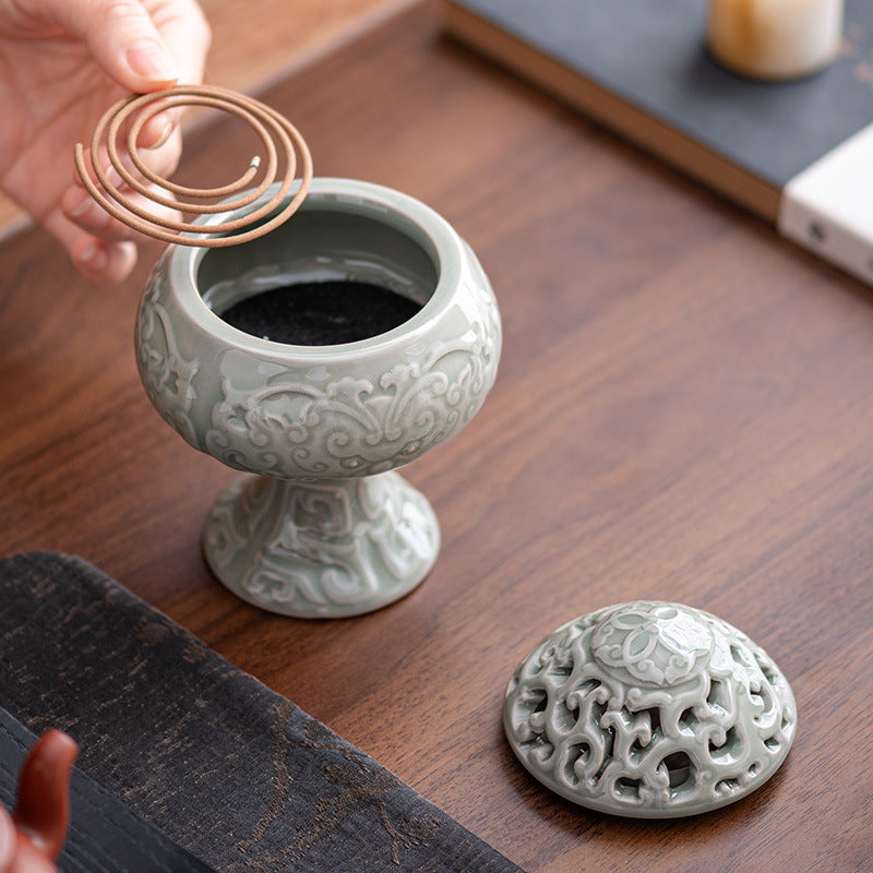 ArtisanoCeladon 蓮のつる 陶器製香炉 手作り 中空彫刻 アロマセラピーホルダー